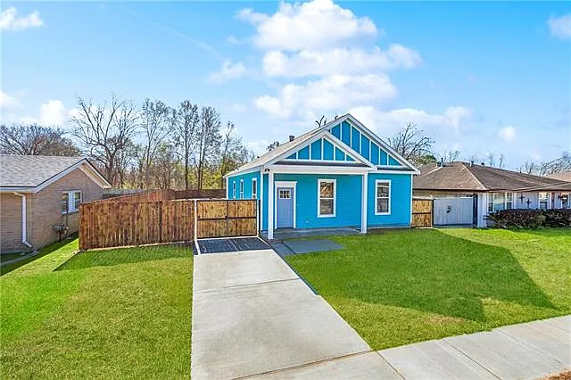 2509 Riverbend Rd — Photo 2