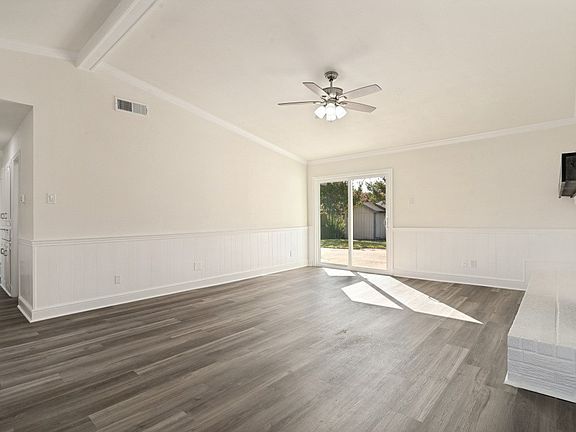 5th image of 622 Grinnell Dr