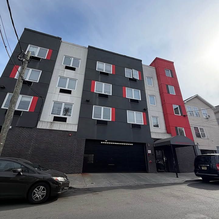 1st image of 188 Lafayette St #104