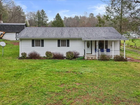 1301 Slimp Branch Rd, Mountain City, TN 37683