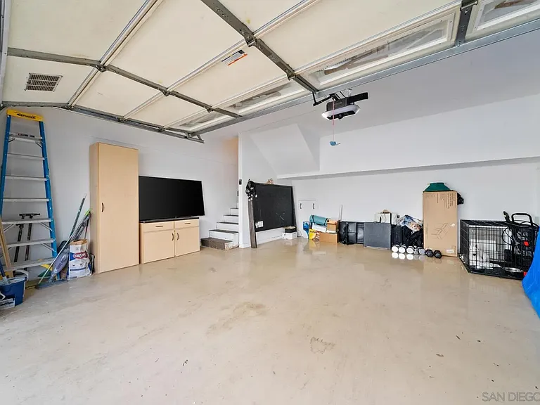 7410 Caminito Carlotta — Photo 36