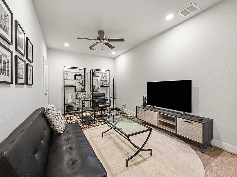 8817 Hollister Pine Ct — Photo 22