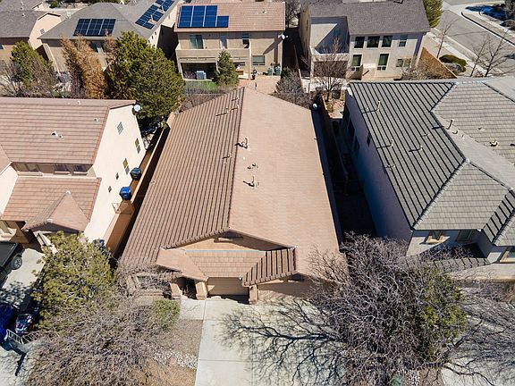 5th image of 10504 Coyote Canyon Pl NW