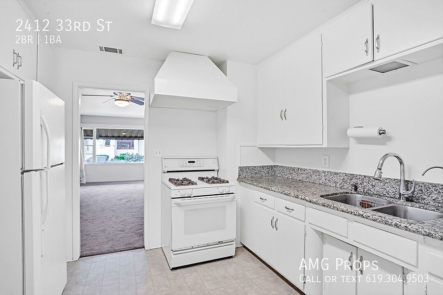 1st image of 2412 33rd St
