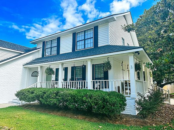 2nd image of 205 Ponderosa Dr