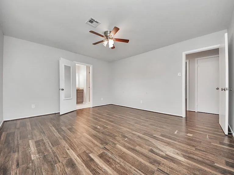 5602 Dryad Dr — Photo 21