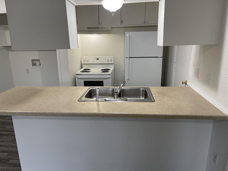 1101 E Crafton St Tahlequah, OK Zillow Apartments for