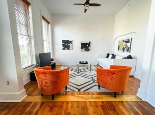 814 Massachusetts St #A, Lawrence, KS 66044
