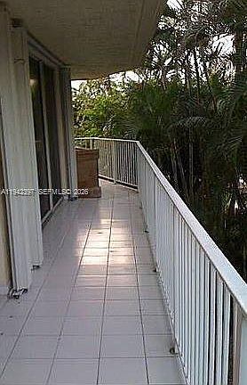 4th image of 16531 NE 35th Ave #201