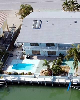 1st image of 103 N Anglers Dr