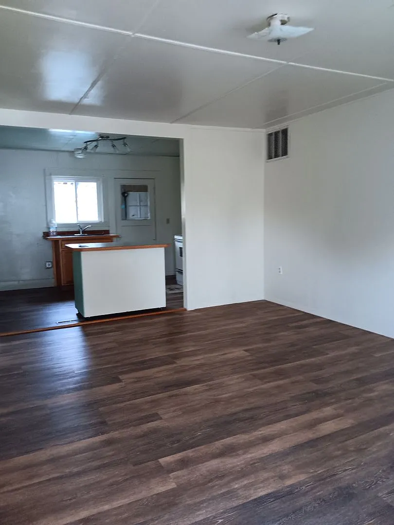 2 Bed Duplex — Photo 4