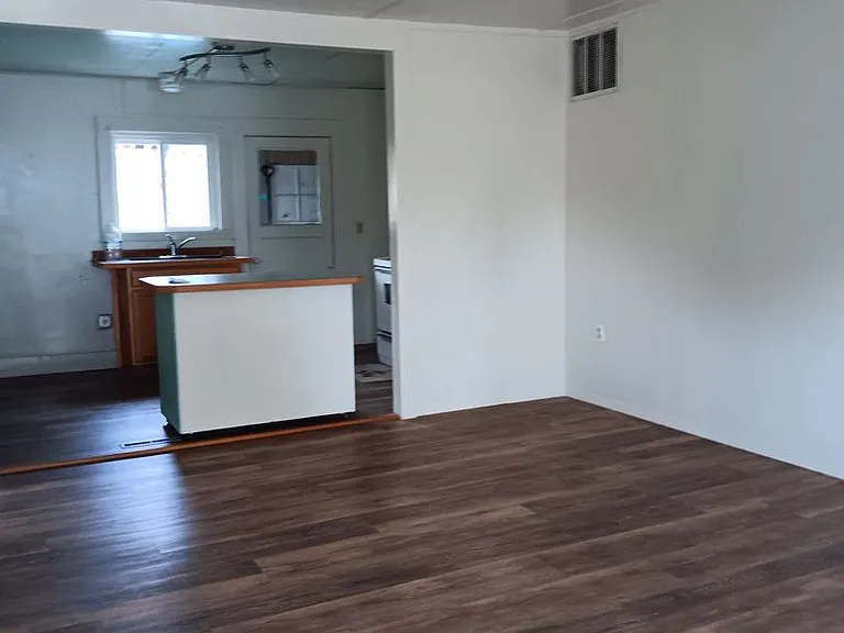 3006 N 2nd St — Photo 4