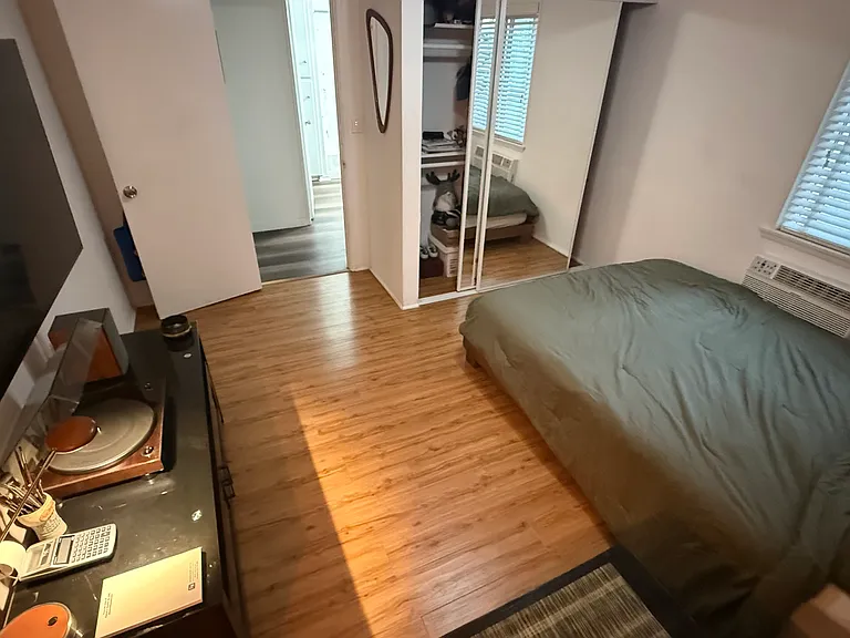 420 Oakland Ave — Photo 3