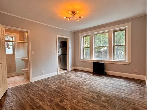 20 Chestnut St APT 103, Malden, MA 02148