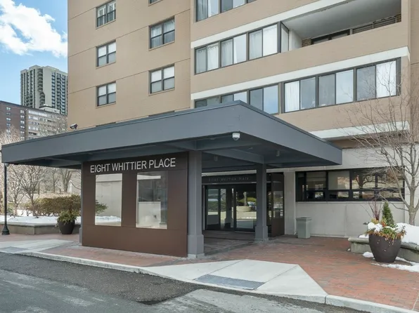 8 Whittier Pl APT 11D, Boston, MA 02114