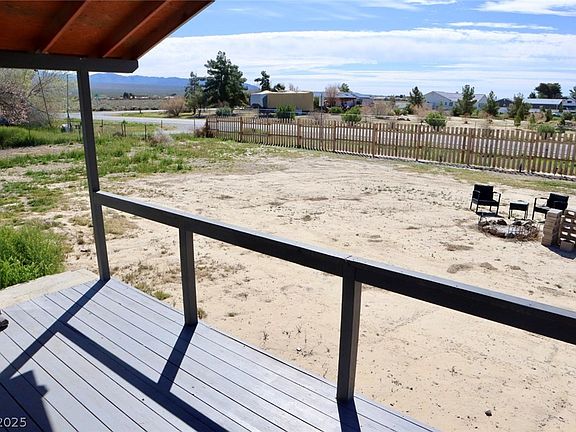 4th image of 60 W Country Place Rd