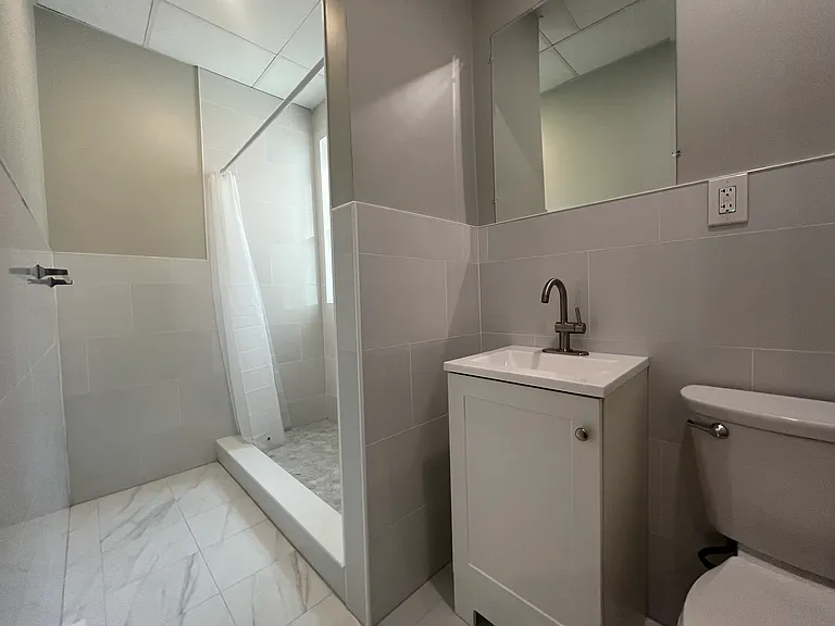 75 Park Dr #9 — Photo 5
