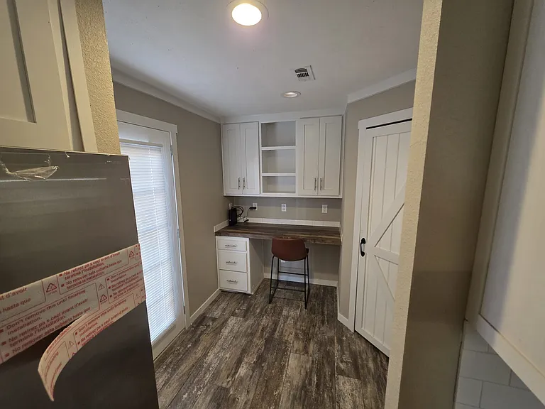 1242 N Alameda Rd — Photo 8