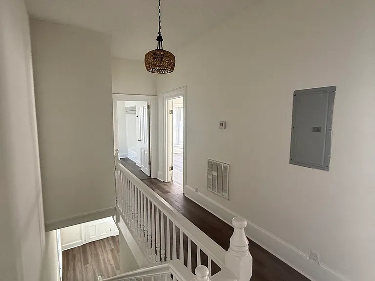 306 W Church St #B — Photo 3