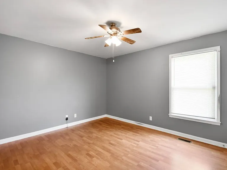1500 Sunshine Dr — Photo 11