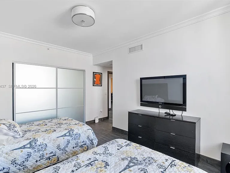 17875 Collins Ave #3005 — Photo 40