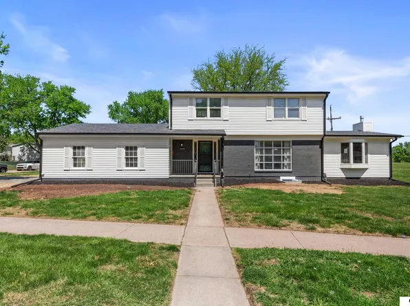 12820 Westwood Ln, Omaha, NE 68144