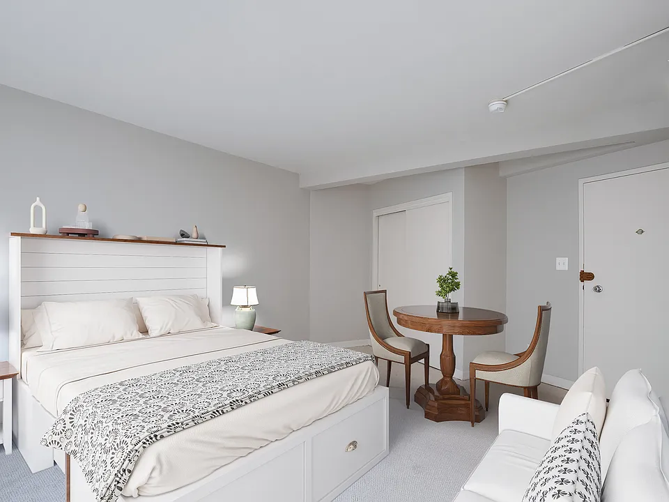 Studio with murphy bed (virtually staged)