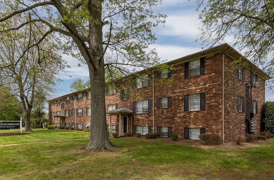 Ravenwood Apartments