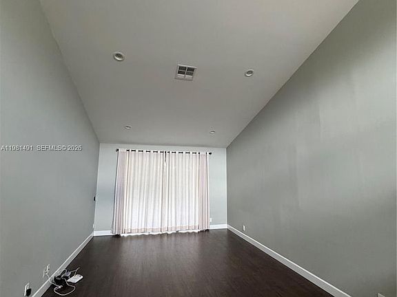 4th image of 20478 Via Marisa