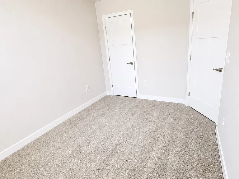 3020 Zuma St — Photo 10