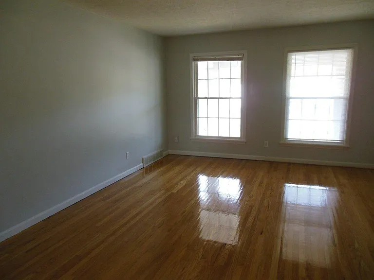 1932 Gardiner Ln #4 — Photo 10