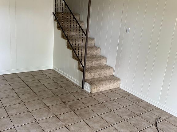 3rd image of 2521 Helena Ave
