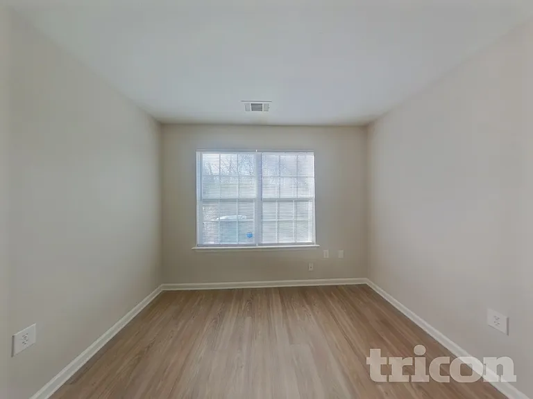 2216 Gooseberry Rd — Photo 5