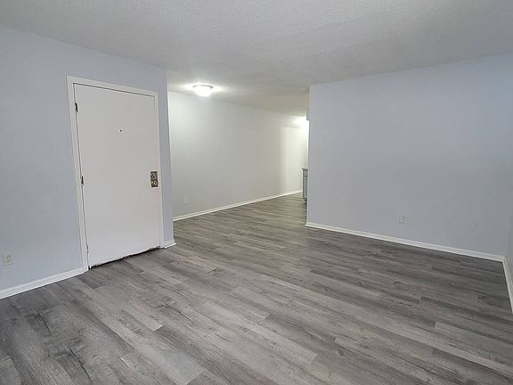 3rd image of 310 Lawson Ave E #2