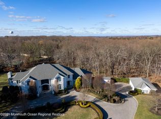 3 Bucks Mill Ln, Holmdel, NJ