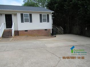 518A Fairview Rd, Taylors, SC 29687