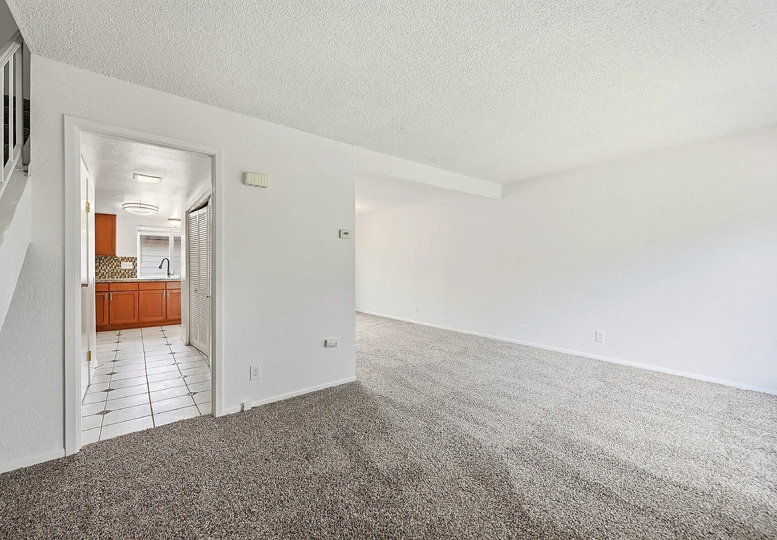 2 bed, 1.5 bath, 1190 sqft, $2,041 — Photo 4