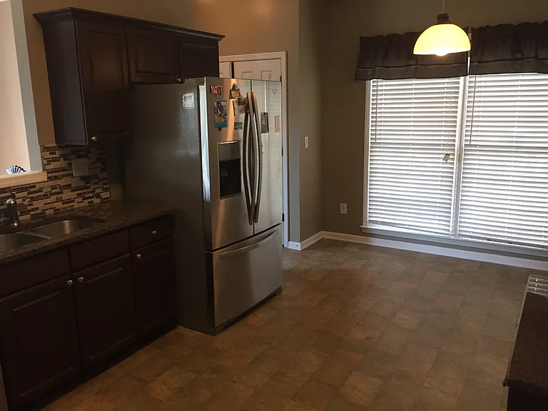 6075 Pattingham Dr — Photo 43