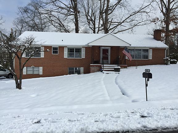 5th image of 4011 Belvoir Dr