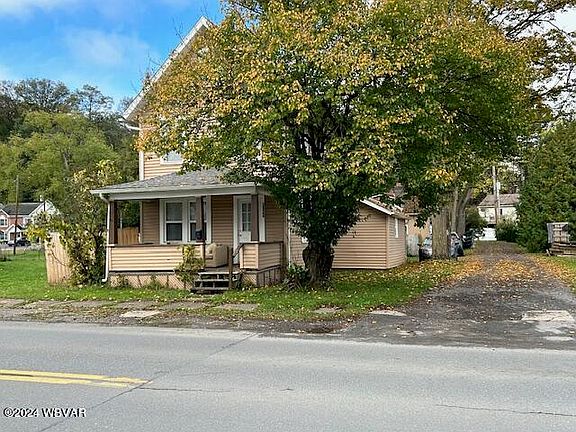 2nd image of 1315 Dewey Ave