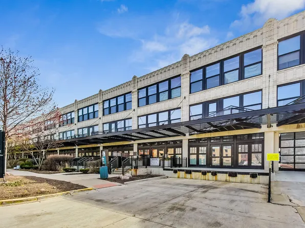 1151 W 14th Pl Unit 404, Chicago, IL 60608