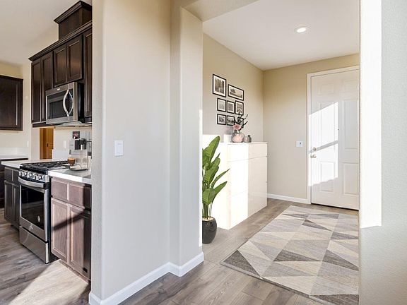 View back to the Entry