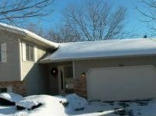 921 Tramore Trl, Madison, WI 53717