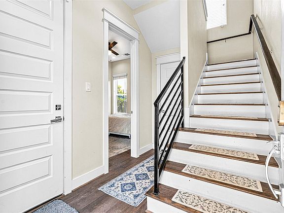 4th image of 4702 Independence Heights Ln
