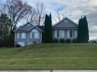6178 S Pond Point, Grand Blanc, MI 48439