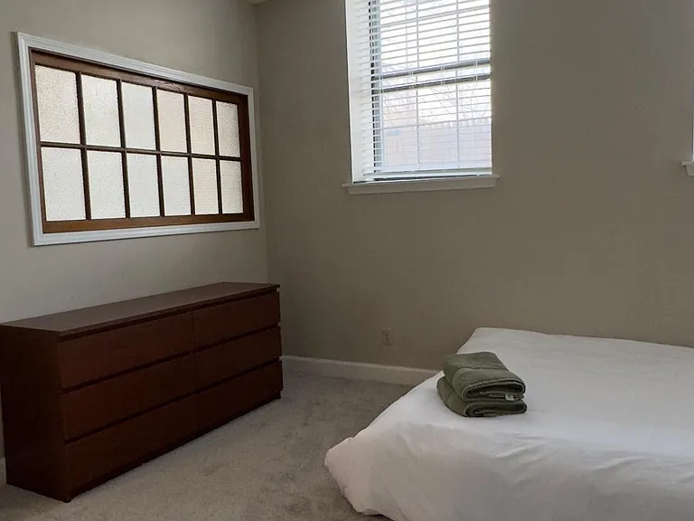 917 Madison St #15 — Photo 8