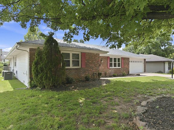 4th image of 3056 E Rocklyn Road