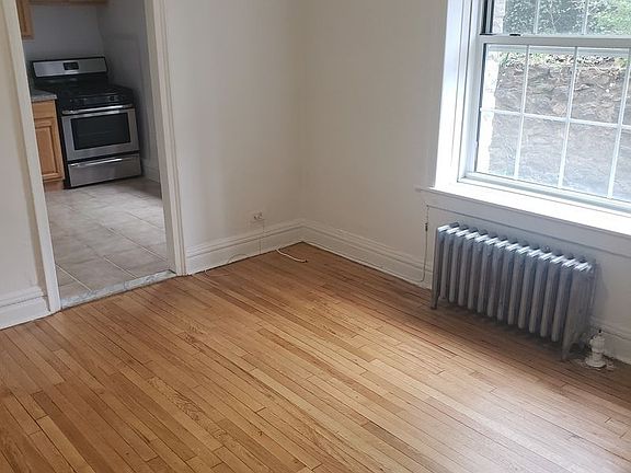 3rd image of 3900 Manhattan College Pkwy #D1