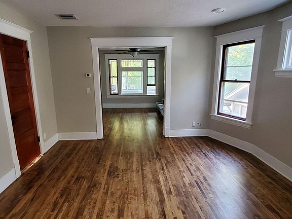3rd image of 752 Fuller Ave #2