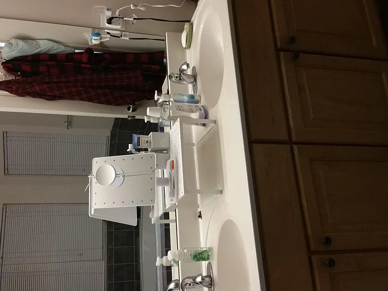 1202 Margaret Ct — Photo 4